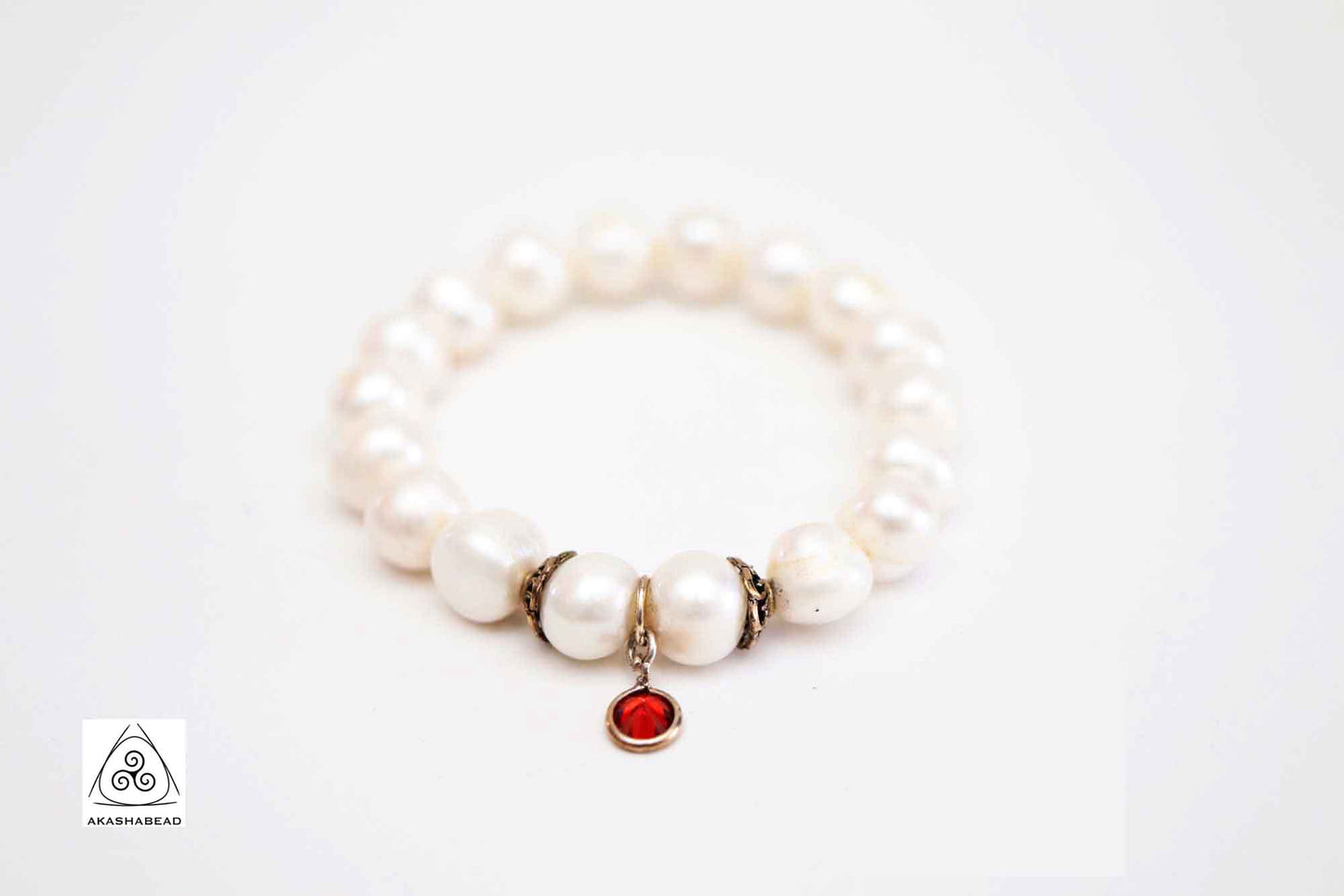 Stylish freshwater Cultured white Pearl bracelet with ear-rings and Sterling silver 925 spacer